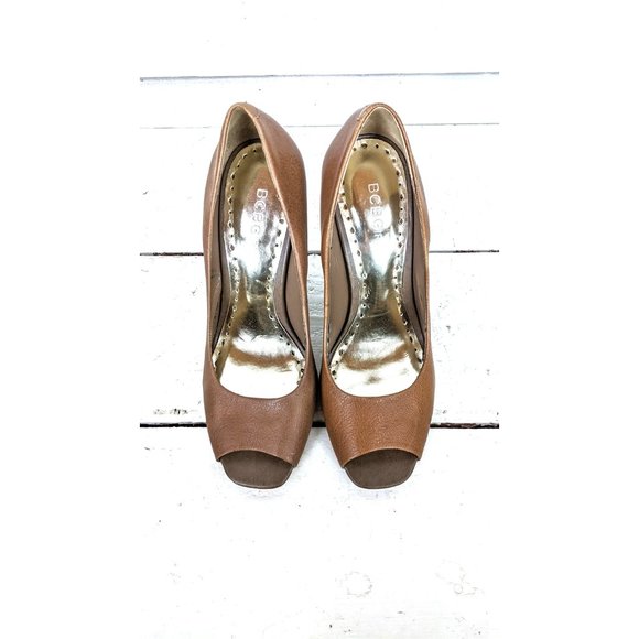 BCBG Girls tan brown leather high heel peep toe pumps - Picture 2 of 8